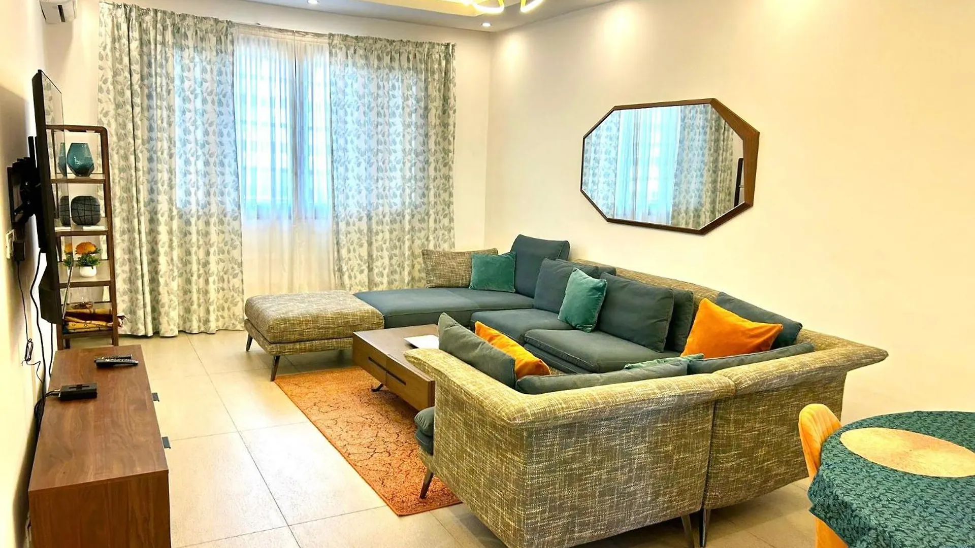 Spacieux Et Lumineux Appartement A Dakar contacts